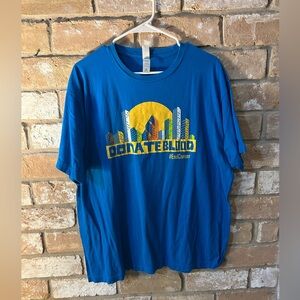 Vibrant Blue MD Anderson “Donate blood” Crewneck Tee. Size XL.